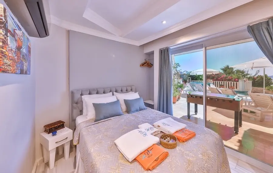 Bedroom